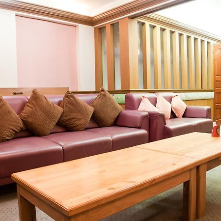 Tanyong Hotel Наратхиват Экстерьер фото