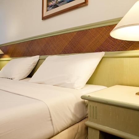 Tanyong Hotel Наратхиват Экстерьер фото